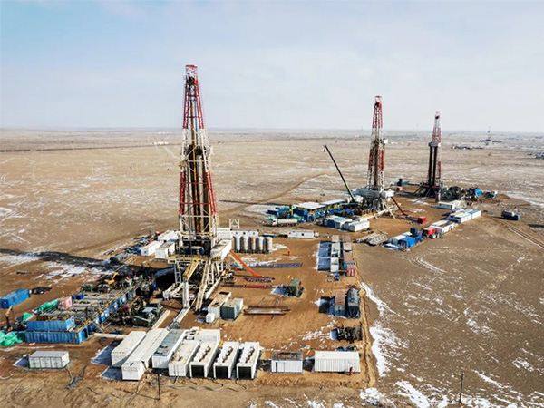 Xinjiang Oilfield's First Prod